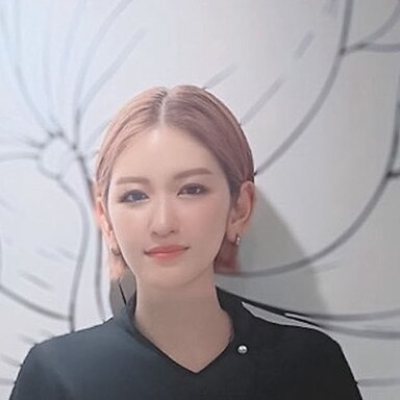 ナガスエ アヤカ